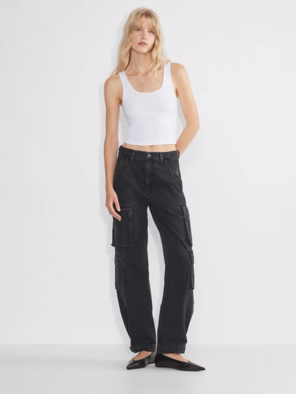 Aritzia Denim Forum The '90s Millie High-Rise Cargo Jean Black Sz 28